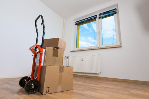 Kennington Man And Van service supporting a smooth local relocation